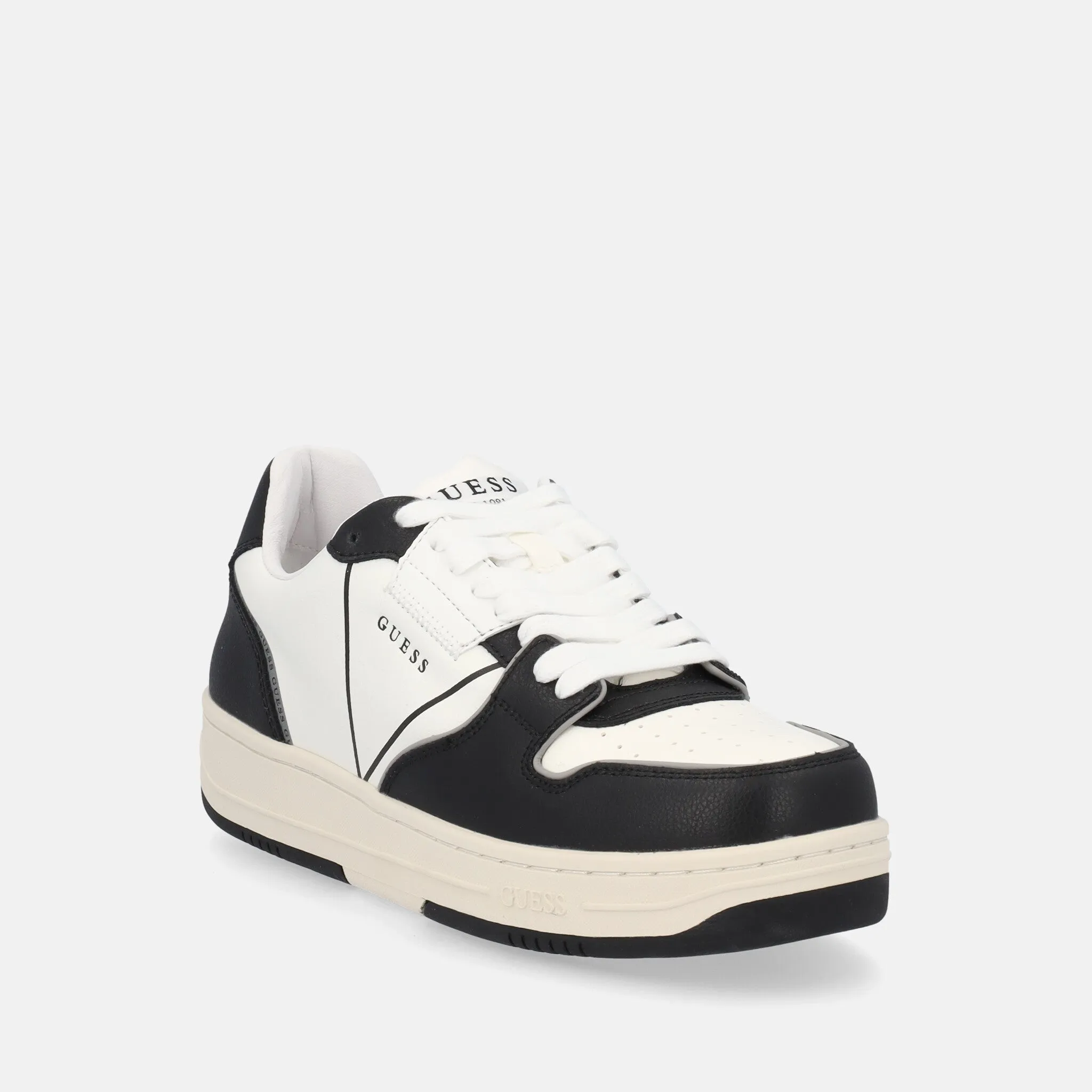 GUESS SNEAKERS