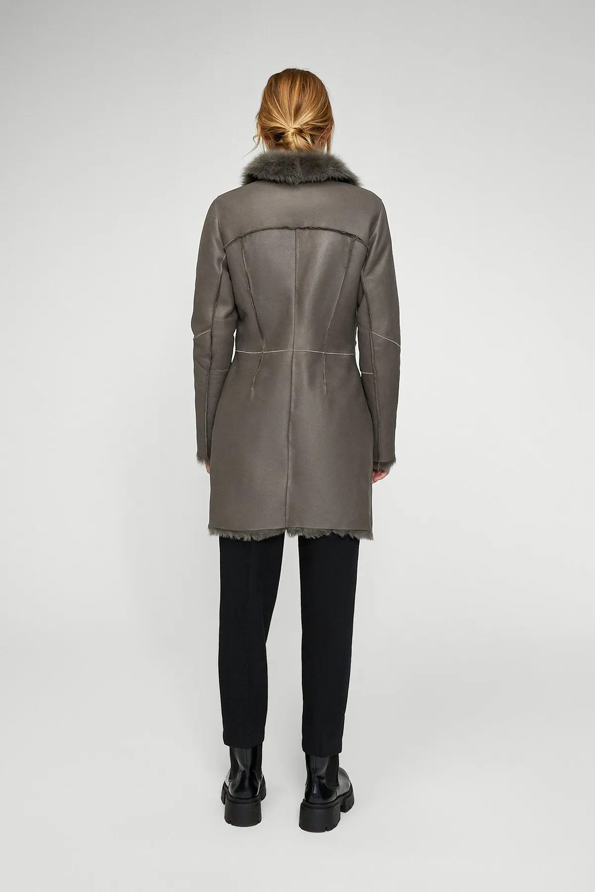 Pearl - Grey Shearling Coat