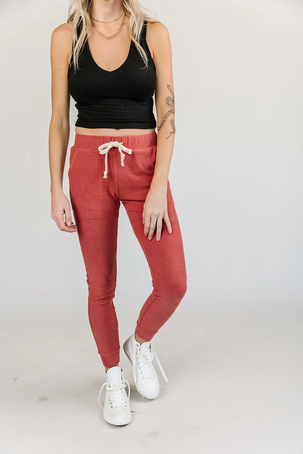 Performance Fleece Joggers- Pomegranate