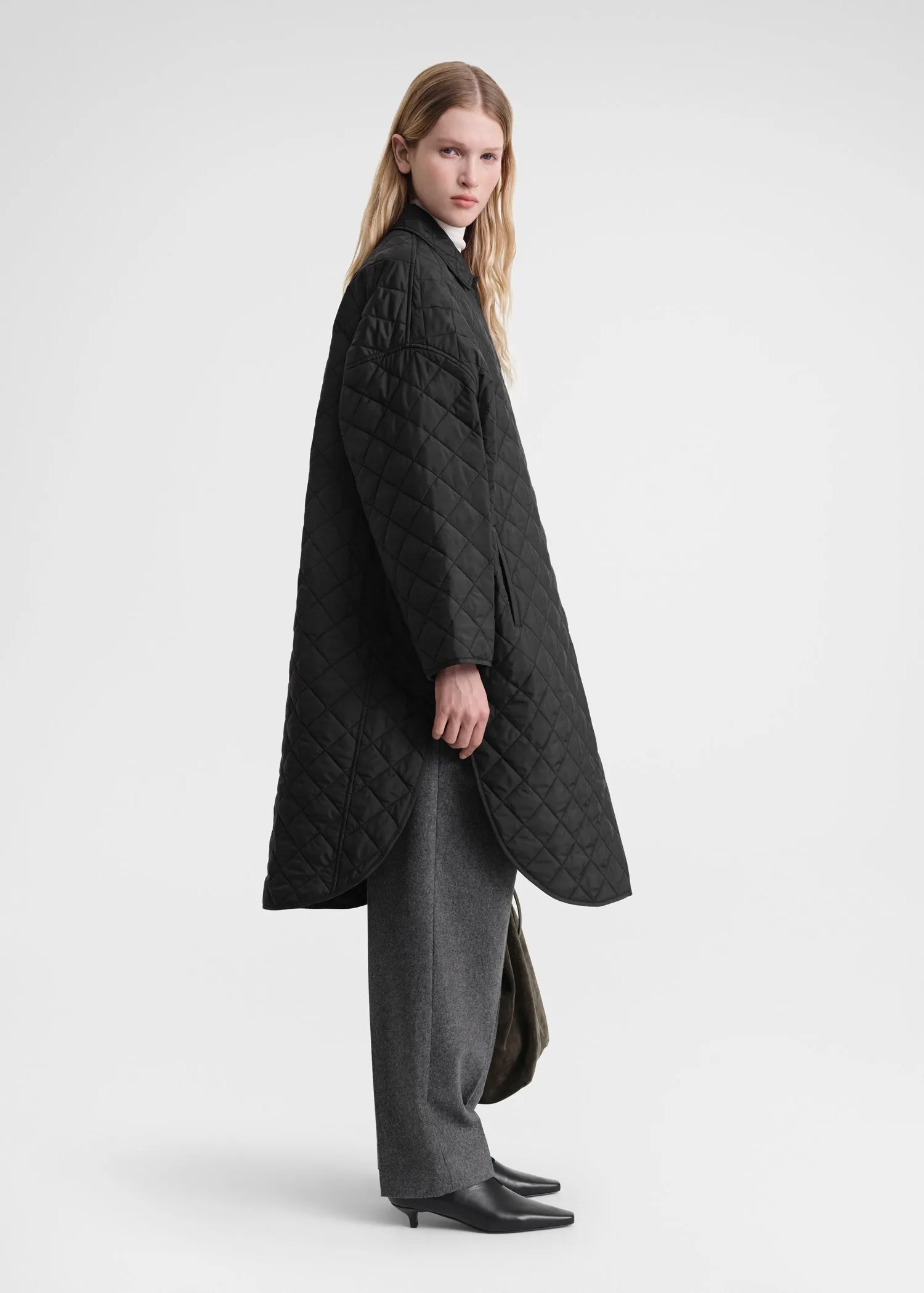 Quilted cocoon coat black