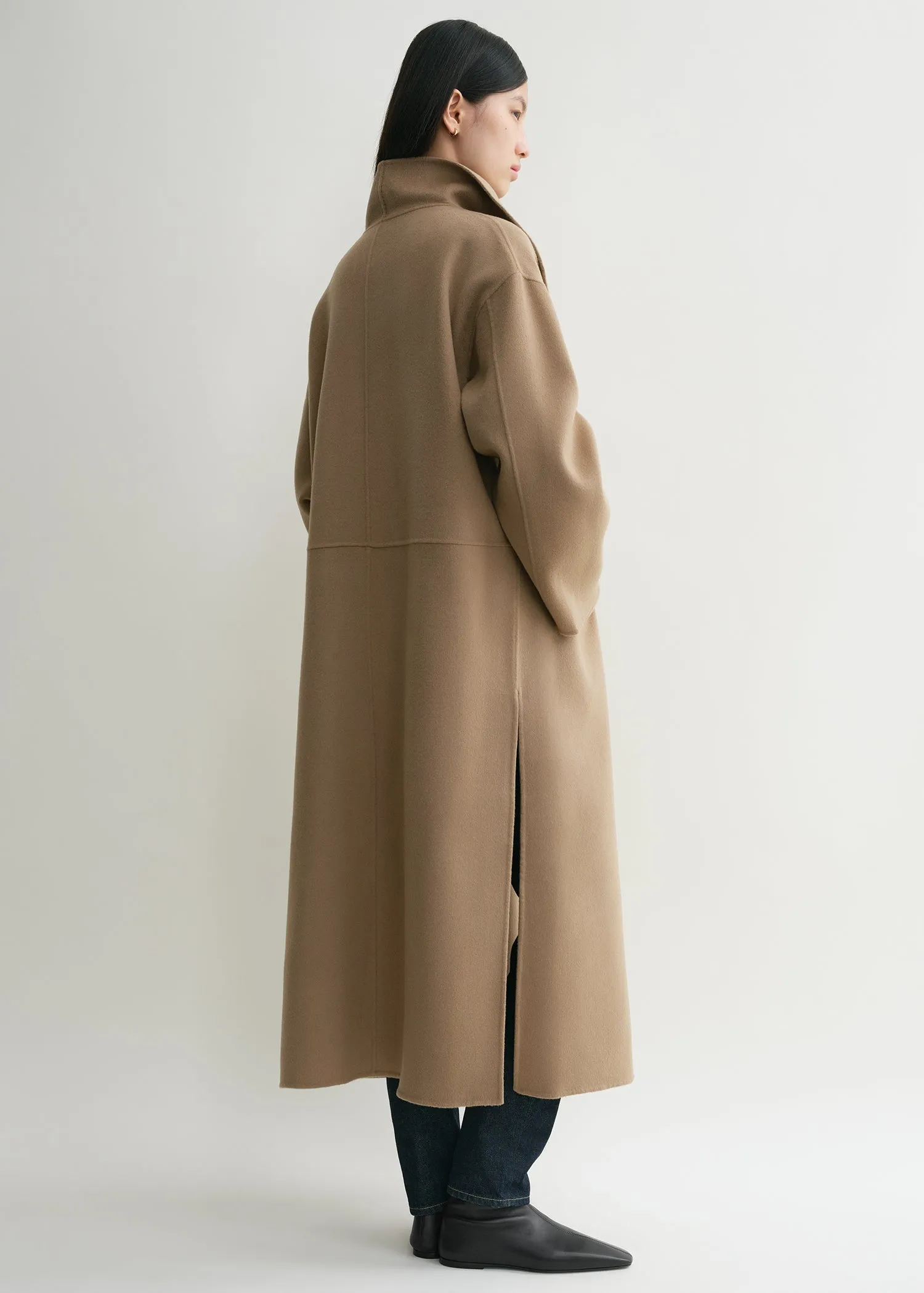 Signature wool cashmere coat truffle