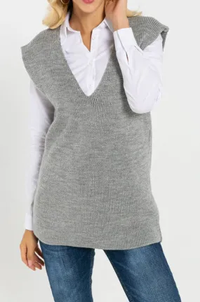 SLEEVLESS KNIT SWEATER